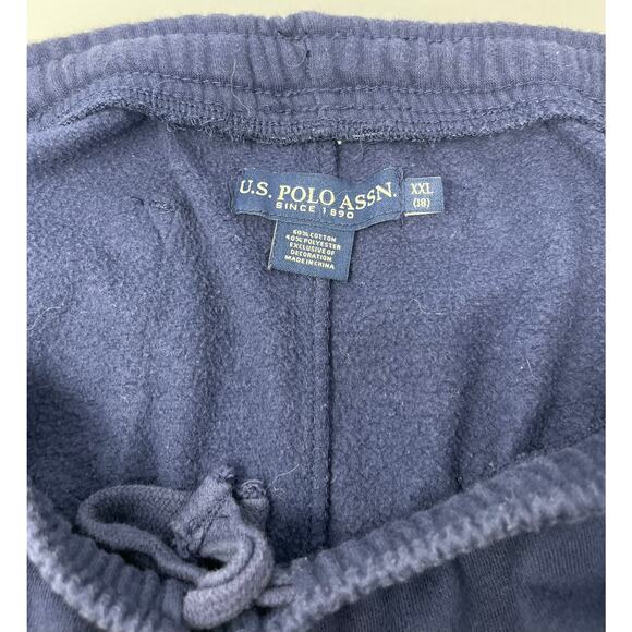 U. S. Polo Association Men's Sweat Shorts size XXL (18) Pre-Owned with pockets - Picture 3 of 8